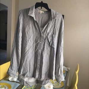 ANTHROPOLOGIE Cloth and Stone Frayed Hem Blouse